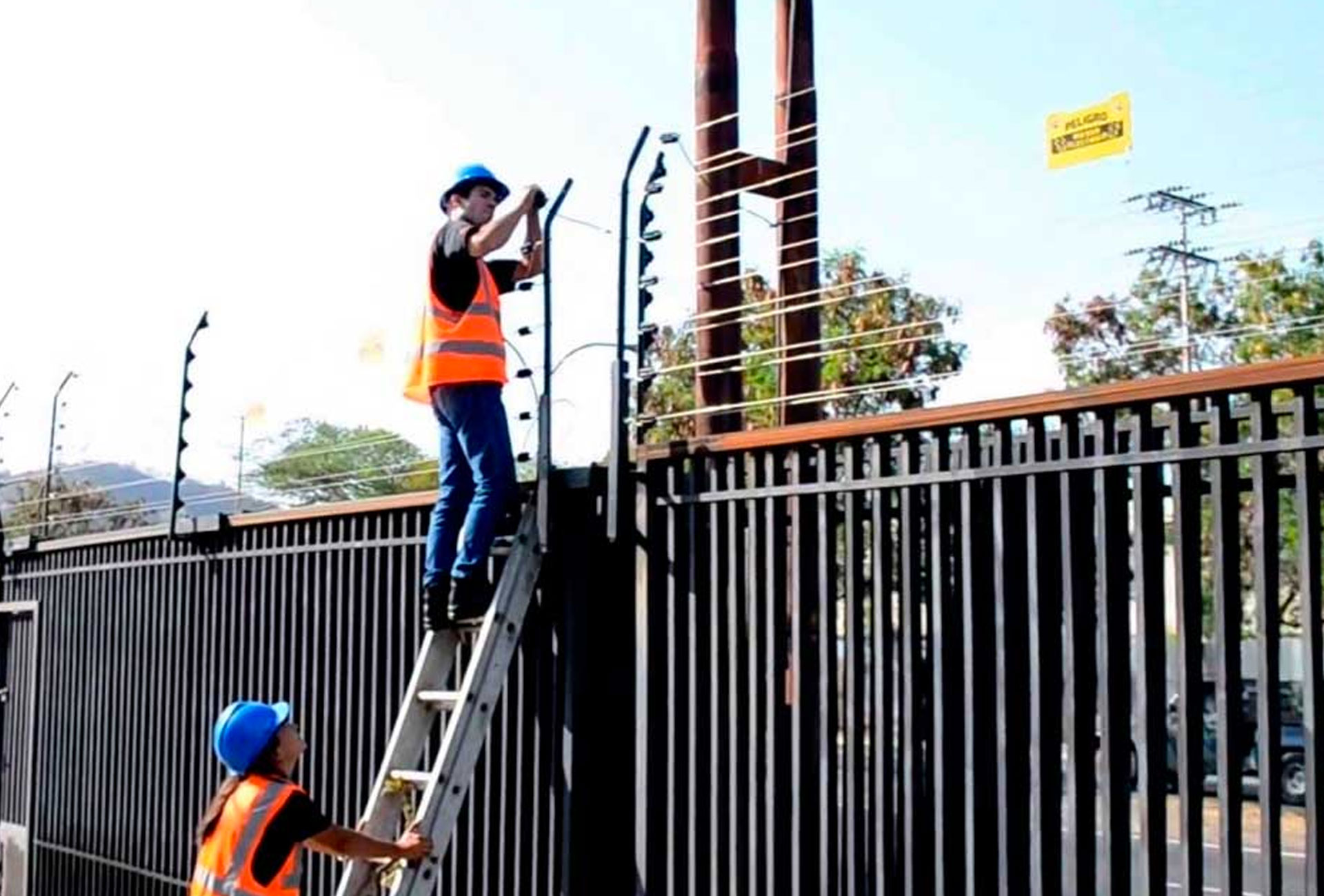 INSTALACION DE UN CERCO ELECTRICO